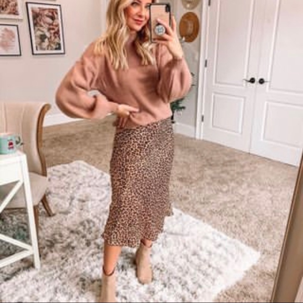 VICI - Noteworthy Satin Leopard Midi Skirt, Size S, EUC